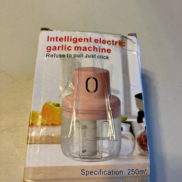 Intelligent Electric Garlic Machine - Pink - Picture 6 of 6